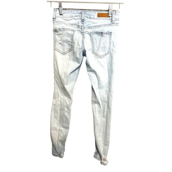 GoGo Star Kids Girls Distressed Raw Hem Jeans Light Wash Size 10 - Picture 7 of 9